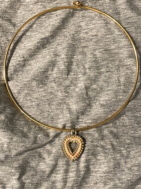 Choker heart necklace